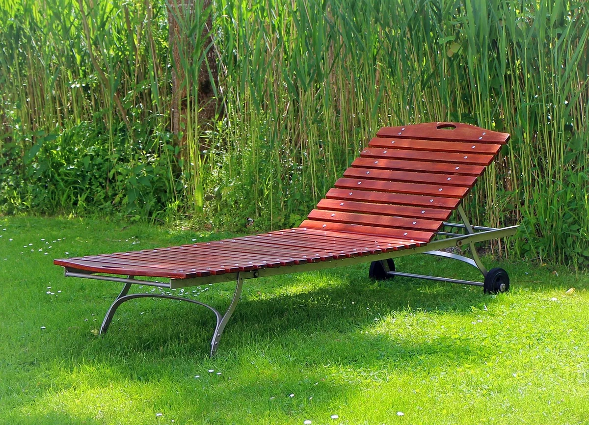 Profitez des bains de soleil discount pour un été 2026 relaxant et économique