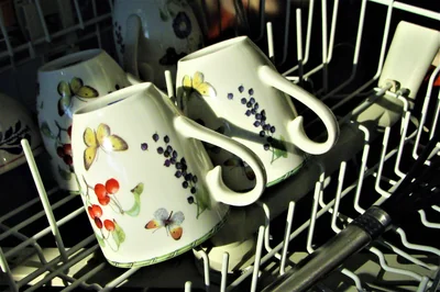 Comment protéger votre porcelaine au lave-vaisselle en 2026 : astuces et conseils